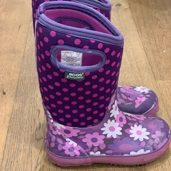 girls bogs size 2